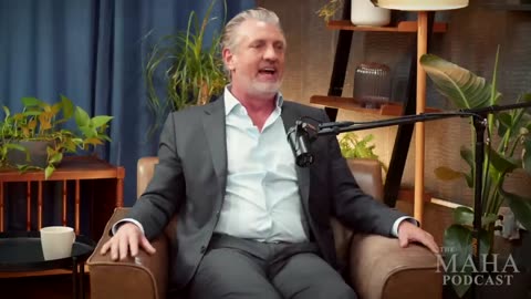 Dr. Robert Malone on the truth of Big Pharma, mRNA Danger and CIA Manipulation