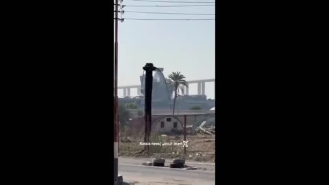 HMS QUEEN ELIZABETH ENTERS THE RED SEA
