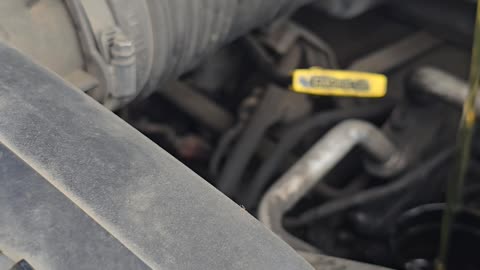 Adding Oil in Dodge Ram