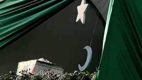 Small coffins of martyred Iranian children being carried through the crowds
