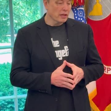 President Donald J. Trump gives Elon Musk a golden key to the White House!
