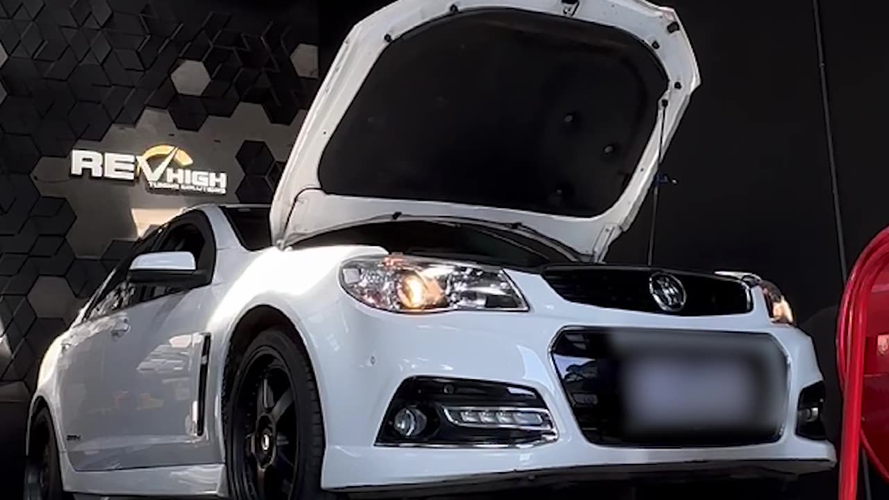 🔓 Unlocking Power: VF V8 6.0L Gets a Serious Camshaft Upgrade!