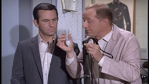 Superagente 86 - T01E15 - Sobrevive el más Gordo (1965)