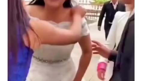 On the day of Wedding she caught him with another woman on their wedding car 😭💔