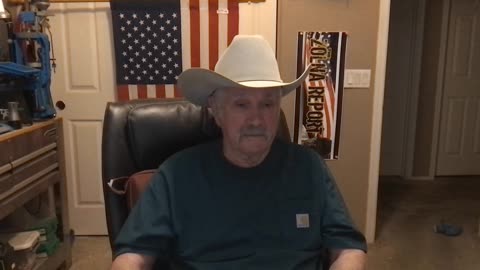 Lawrence O'Donnell,"Trump Looks Away, As Man Collapses In The Oval Office"!