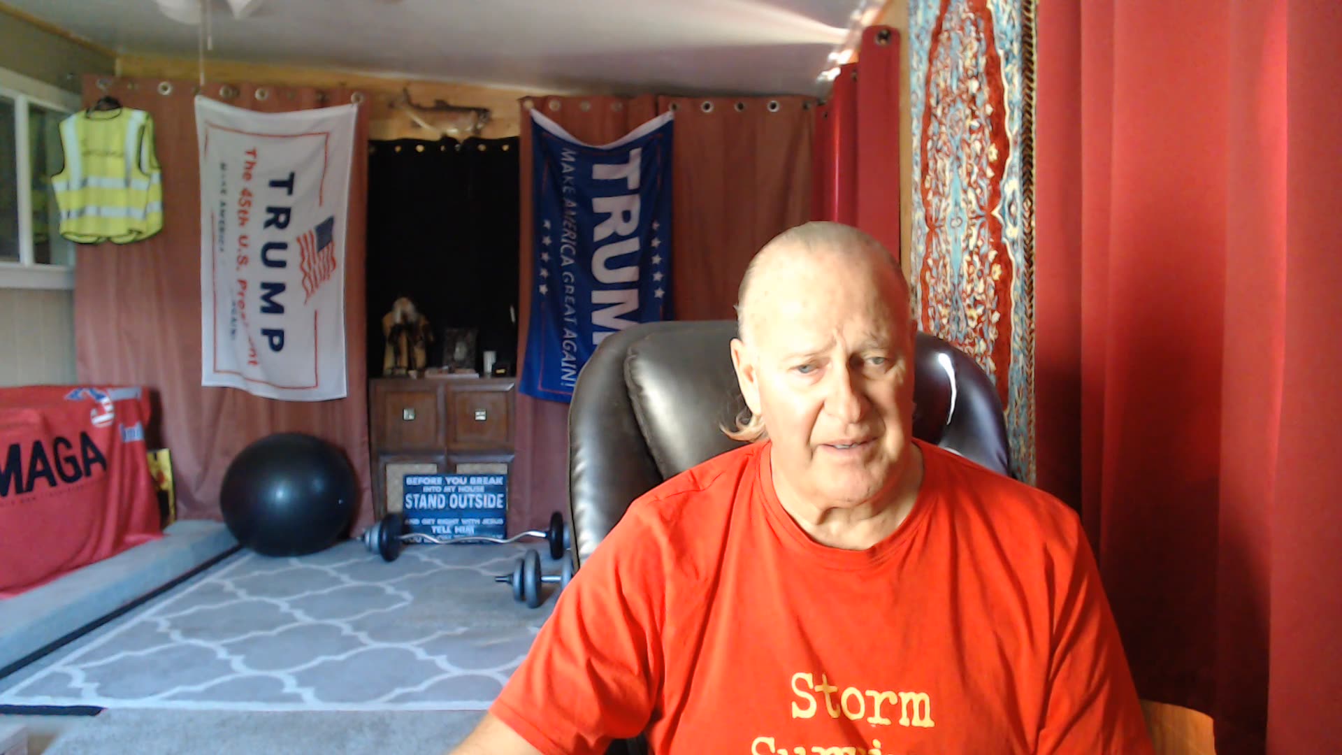 Infant found in dumpster at Austin apartment complex/Birth of UK’s Only Bonobo Baby Gives Fresh Hope for World’s Most Endangered Ape