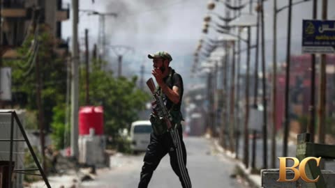 Fresh clashes break out in Syria as the interim government struggles to ease tensions