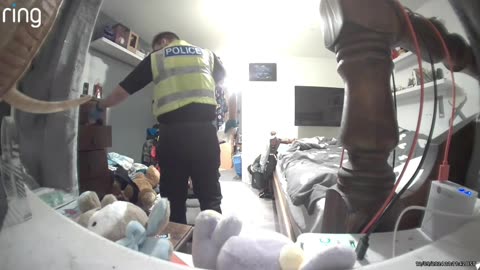 UK Cop Caught Stealing Woman’s Underwear 😱 Thanks to Ring Cam.👮‍♂️