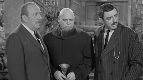 The Addams Family S1 E19 - The Addams Family Splurges