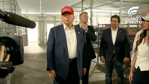Trump visita “Alligator Alcatraz” y advierte a migrantes: “Les vamos a enseñar cómo huir de un caimán”