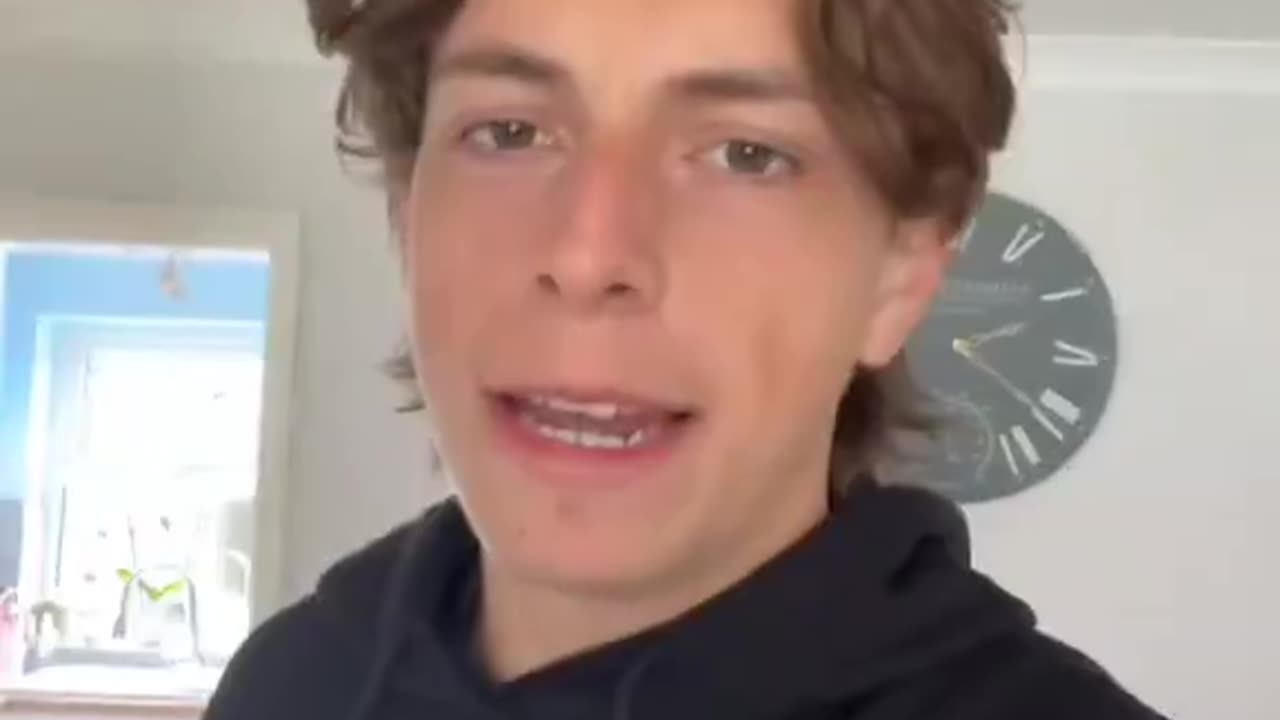 Wind turbines relying on Diesel ⛽️ The Green Energy scam 💵