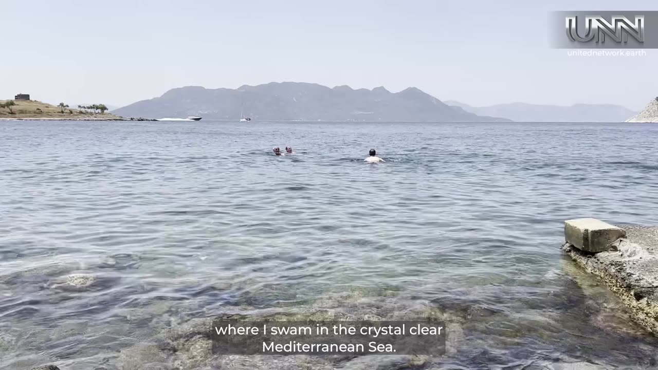 Experience Greece’s magic—breathtaking landscapes, historic gems, and local charm!