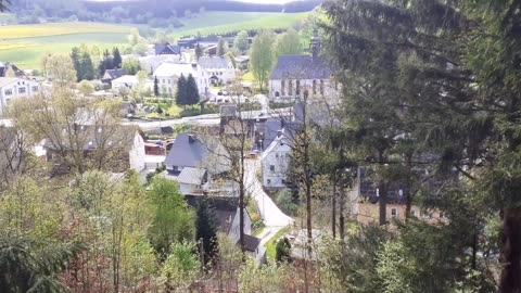 Kirchenglocken läuten Neudorf im Erzgebirge