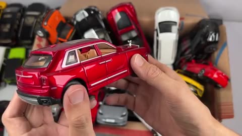 a Box Full of American Diecast Car Models USA Tesla, Ford, Toyota & More_part1