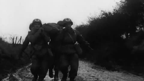 INFANTRY WOUNDED AN... - INFANTRY WOUNDED AND TANKS FIRING, NORTHEAST OUTSKIRTS STOLB - 111-adc-2709