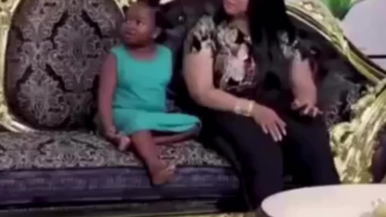 😂