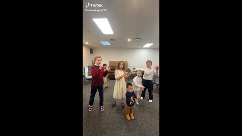 They did that!! Something about the Holy Ghost - scoot challenge - Quartet 🧒🏻👧🏻👧🏻