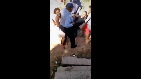 Cuba: Police Raid a Family Home as a Child Screams in Terror