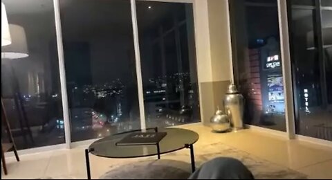 JUAN O SAVIN - 南非只是一处风景胜地？其实这里正上演着一场“现实版权力的游戏” 2025/08/19