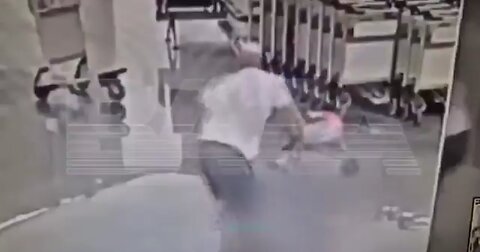 Belarusian in Russia slams an Iranian child to the ground, he’s now in a coma