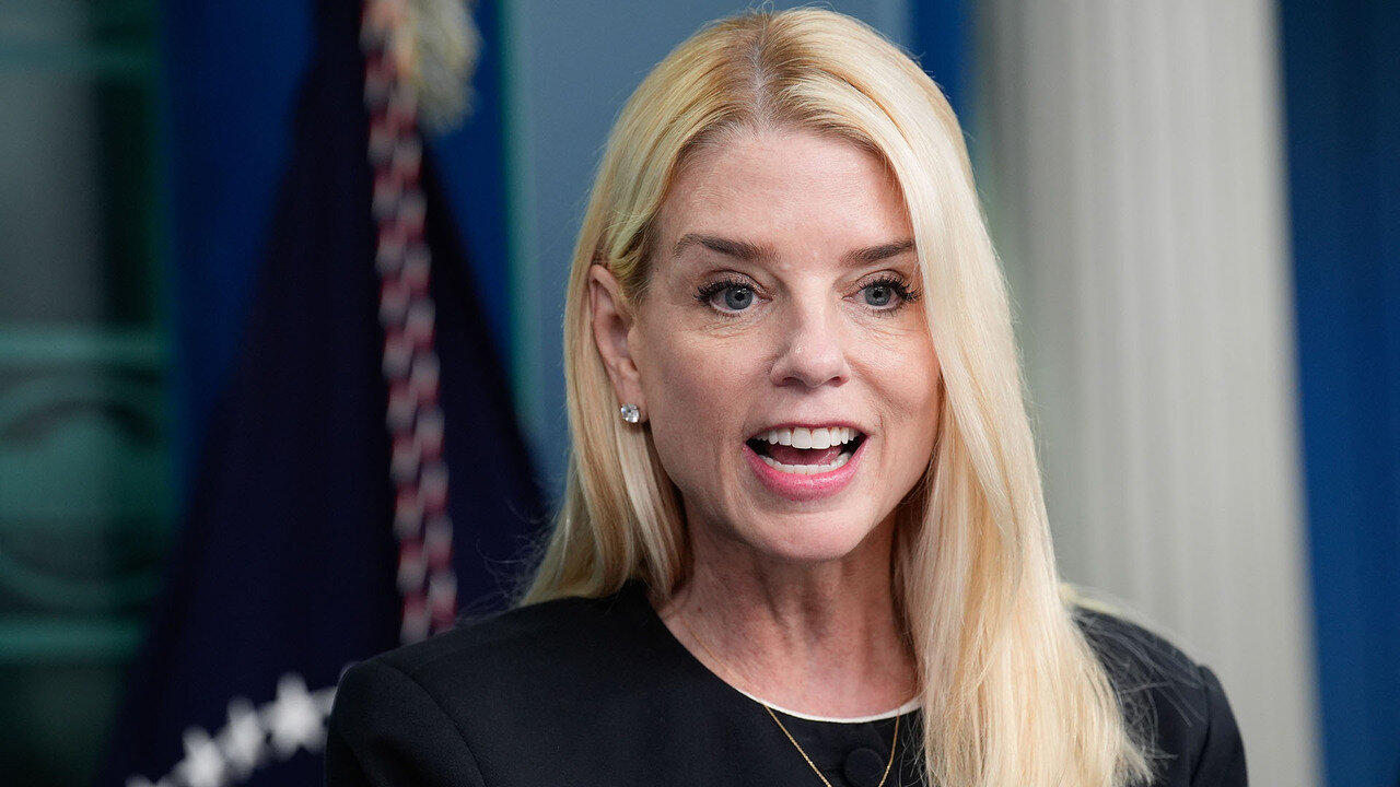 Fox News Tonight (Full episode) - Monday, August 4