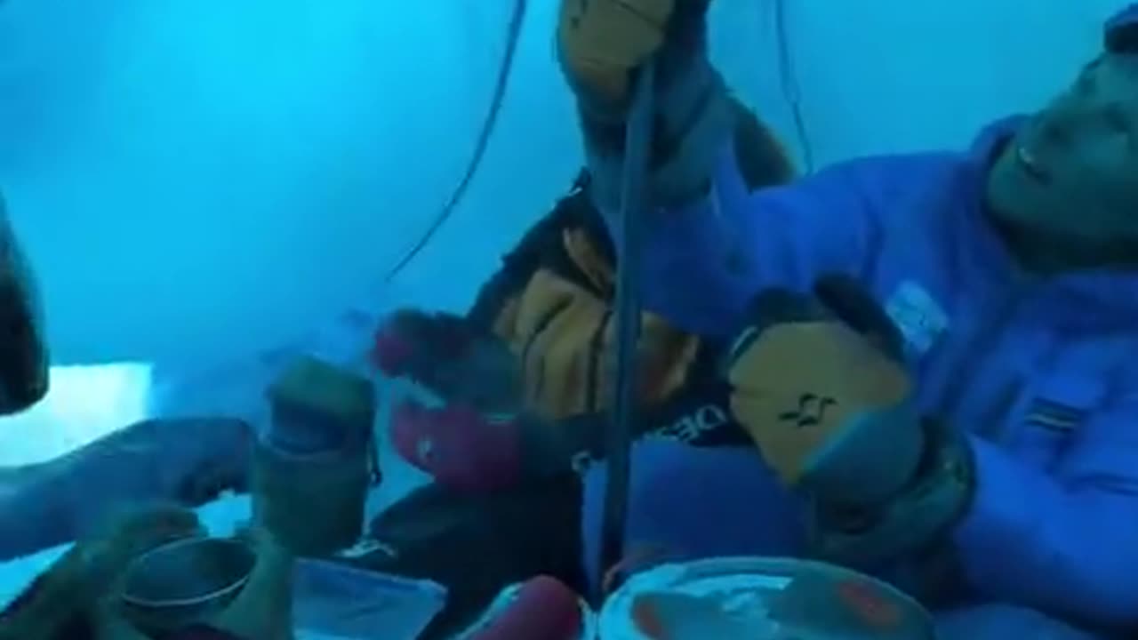 We'll have fun on the mountain, they said..., they said.... I hope we don't lose our fingers...