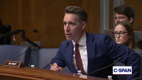 🚨 HOLY CRAP. This actually just happened on Capitol Hill. SEN. JOSH HAWLEY: "Can men get pregnant?"