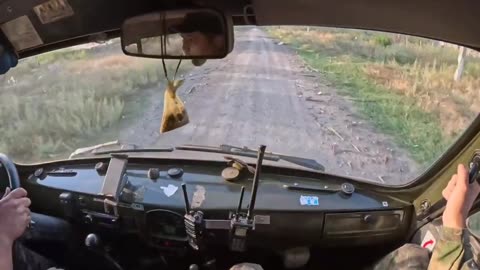 🚨🛡️ Ukraine Russia War | Close Call for Russian UAZ-452 Vehicle with Electronic Warfare System | RCF