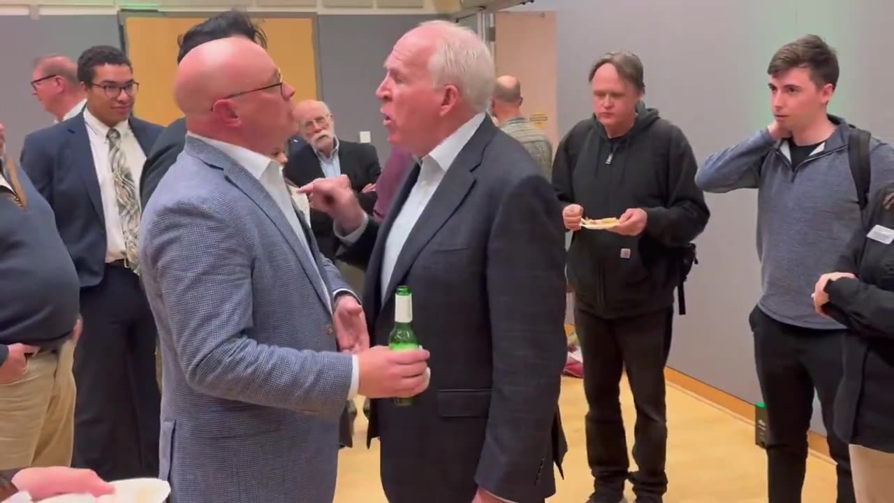 📌 X-CIA Dir John Brennan explodes when confronted about Hunter Biden’s laptop