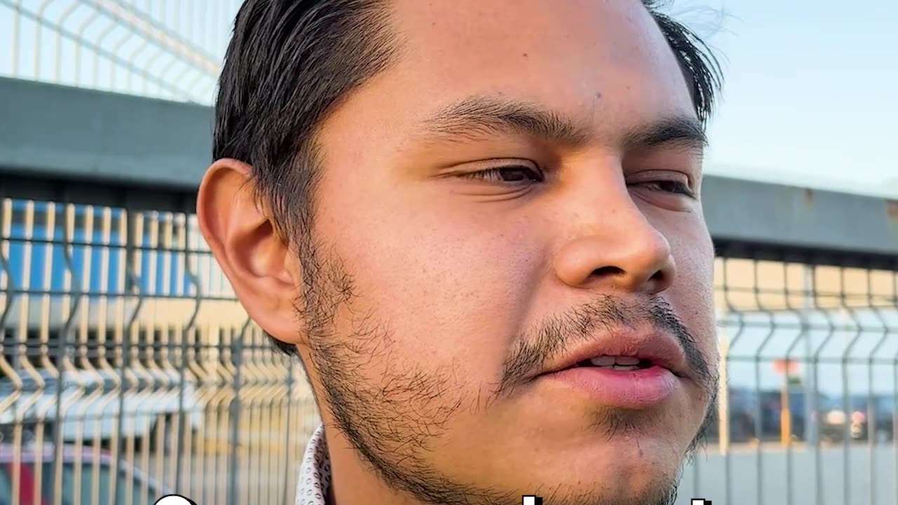 Empresa automovilística detiene producción en México por aranceles