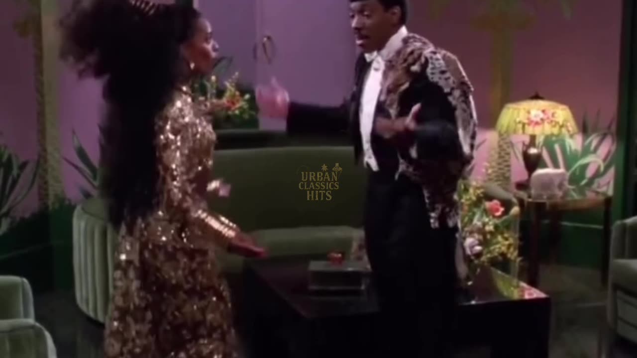 COMING TO AMERICA (1988)