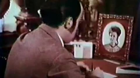 Commercial - Virginia Slims Cigarettes (Liberal women)