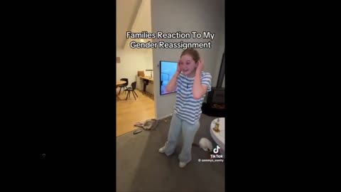 Man pretending to be a woman shows off his new fake vag*na to relatives.