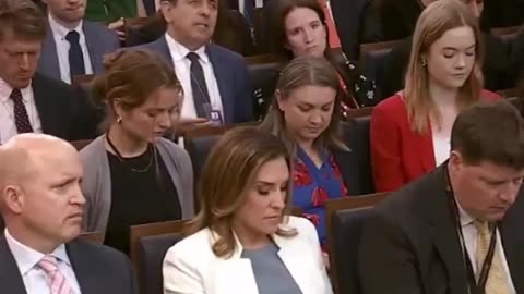 Na konferencji prasowej rzeczniczka Białego Domu Karoline Leavitt odpowiada