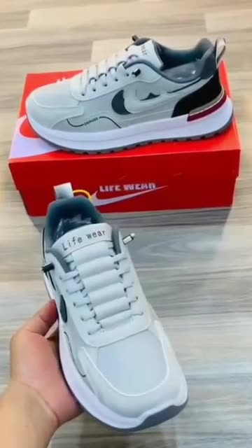 TBM Sporty Casual Sneakers