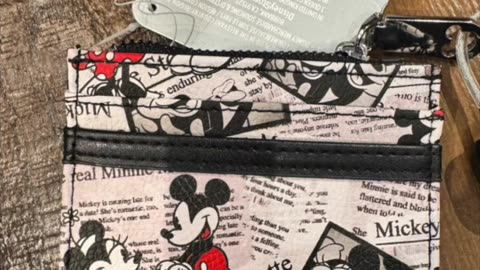 Disney Parks Mickey and Minnie Mouse News Clippings Pattern Credit Card Holder #shorts