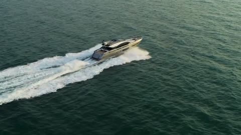 Boat Rental Dubai: Explore the City from the Water