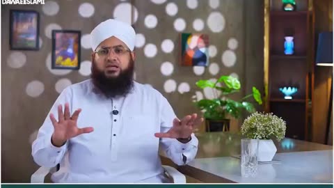 قبر پر پانی چھڑکنا یا قبر کی لپائی کرنا کیسا؟