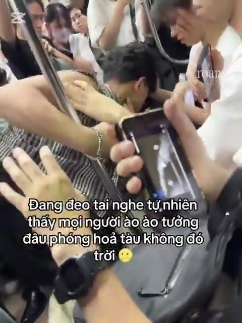 移民の恐怖！日本の電車内で外国人が日本人乗客を攻撃しながら「殺してやる」と叫び続けた