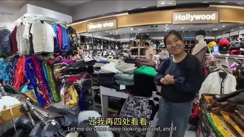 Meet Chinese people in the mall