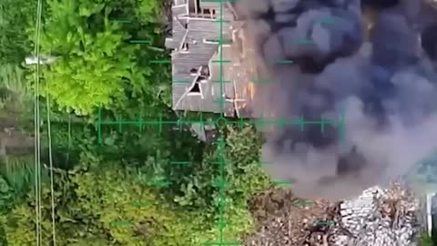 🔥💣 Drone drops homemade incendiary bomb into house with Russian troops!