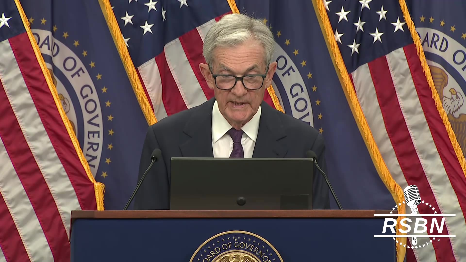 WATCH: Following demands by President Trump, the FED cuts interest rate 25 basis points - 9/17/2025