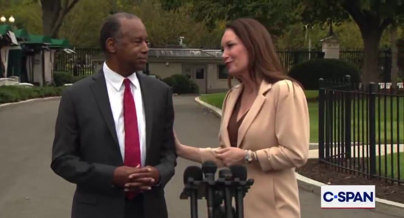 Ben Carson sworn in as USDAs National Adviser for nutrition, health & housing