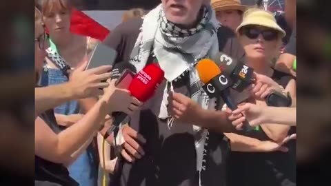 El Izquierdista Willy Toledo pide a los medios que no llamen «terrorista» al grupo terrorista Hamás