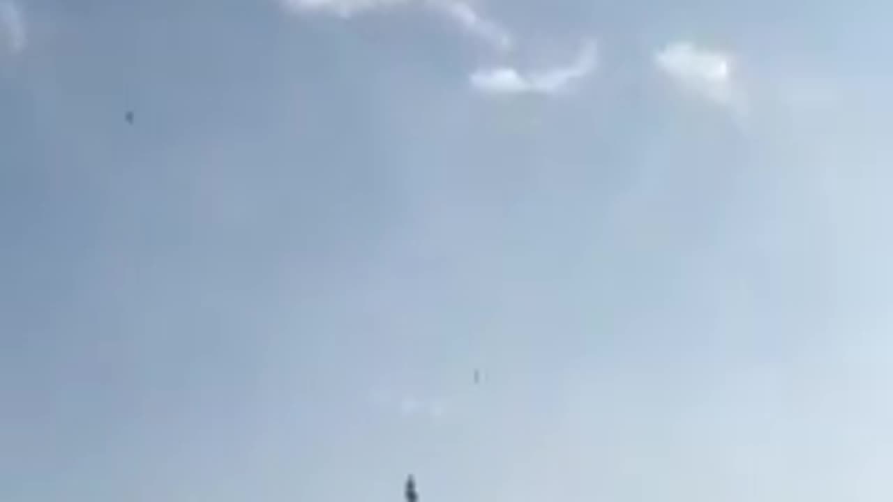 Tehran Noise in the background