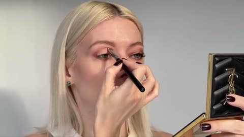7-Minute Brown-Red Eyeshadow Tutorial P3