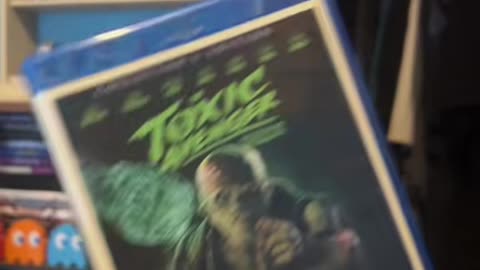 Unboxing The Toxic Avenger Collector’s Edition Blu-ray
