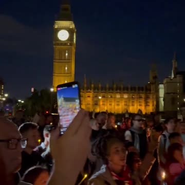 Central London crowd honors Charlie Kirk tonight