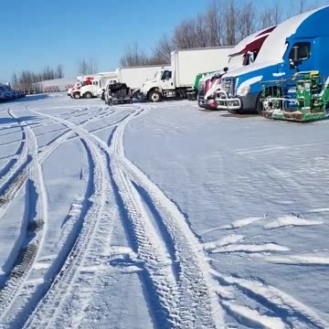 COLDER THAN COLD #reallifetruckers #truckdrivers #ourtruckinglife #truckdriver #atruckerslife