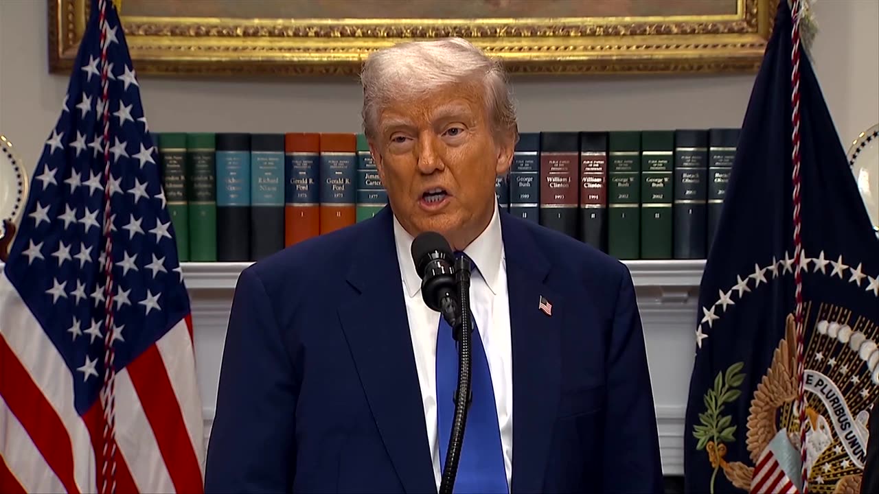 Schumer to block Trump DOJ nominees over Qatar airplane